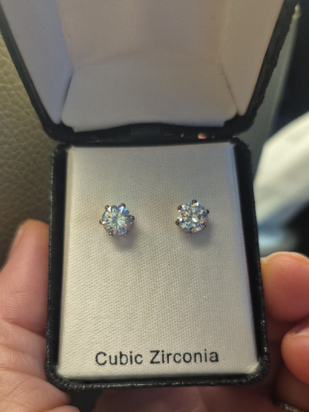 Sears Cubic Zirconia Stud Earrings New - Picture 4 of 4